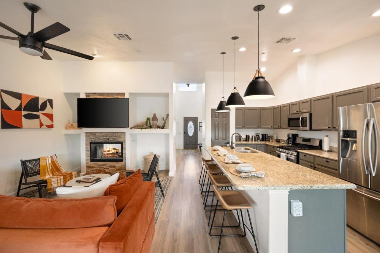 Alana House - Pool, Hot Tub, Bbq, Fire Pit And Walk To Hikes! Home Joshua Tree Eksteriør billede